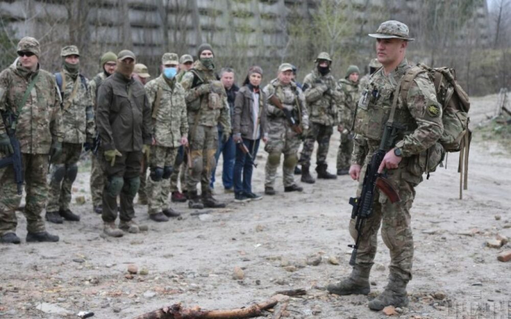 Майже 100 тисяч добровольців прийшли у тероборону одразу після вторгнення рф