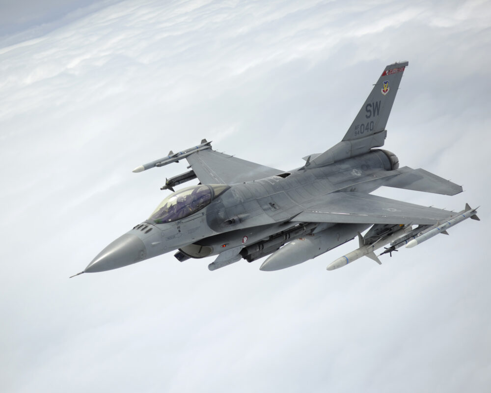 Бельгія готова навчати українських пілотів літати на F-16