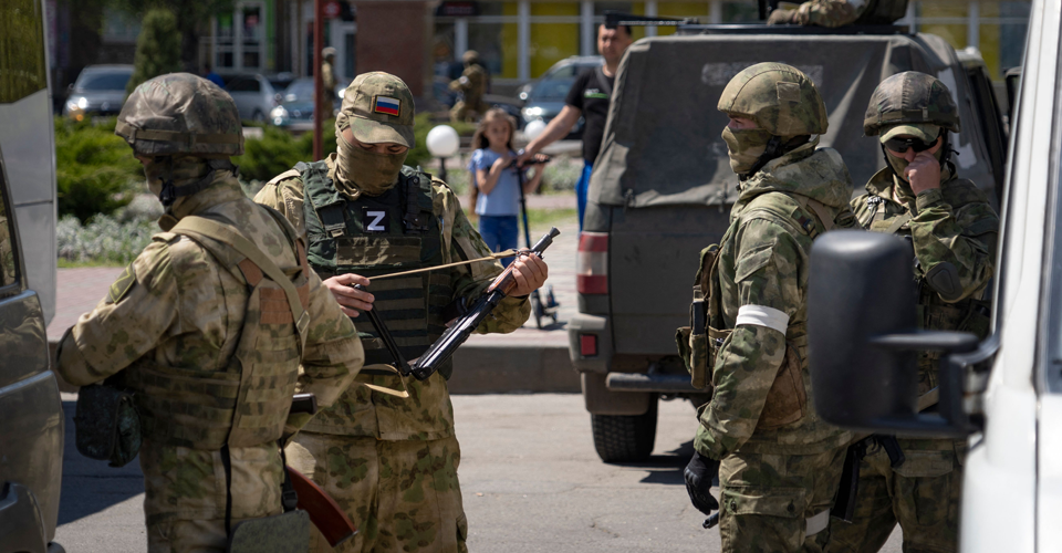 росіяни звозять на окуповані території студентів-медиків через нестачу лікарів