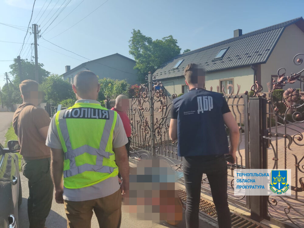 Підприємець з Тернопільщини за 7 тисяч доларів переправляв ухилянтів за кордон