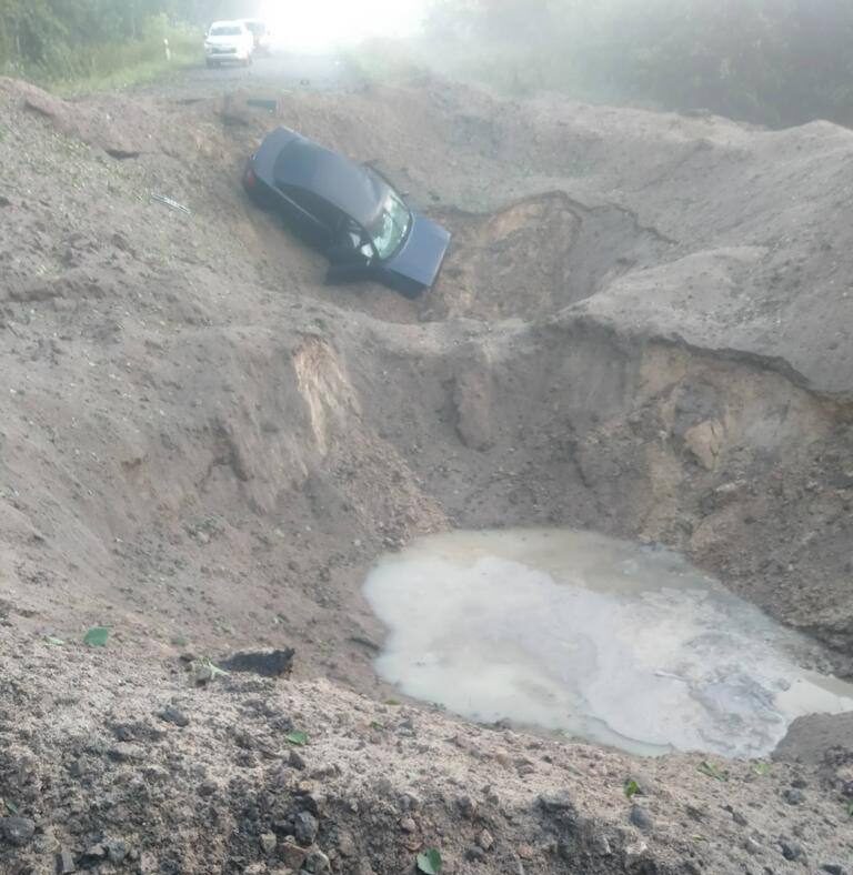 Через грозу на Волині здетонувала замінована дорога