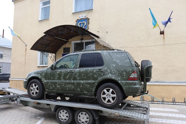 Зі Мостищини на передову відправили ще один автомобіль