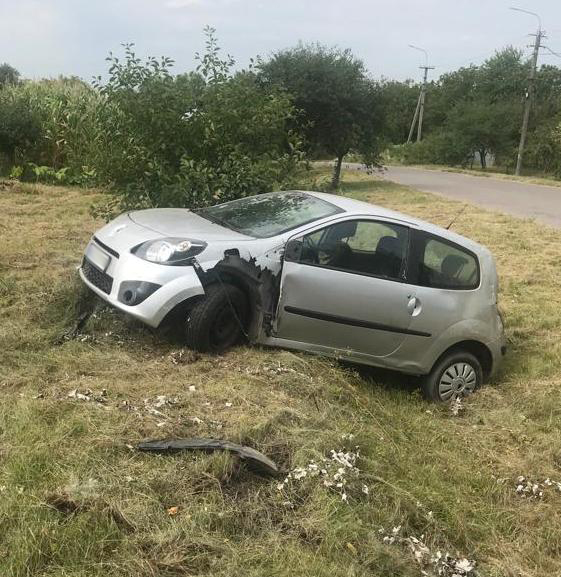 На Львівщині чоловік вкрав авто та спричинив ДТП