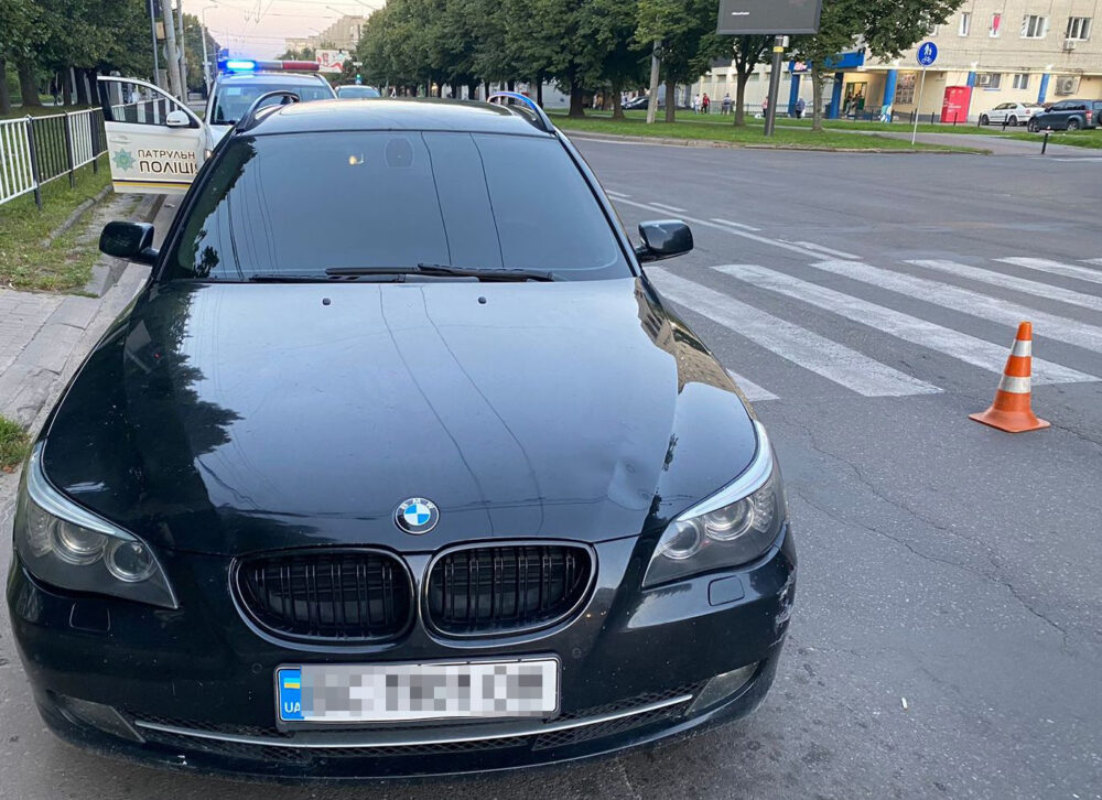 У Львові водій на пішохідному переході збив двох дітей