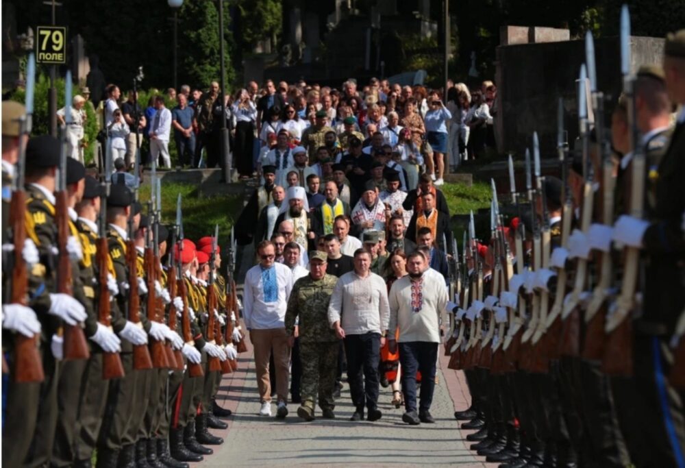 На Личаківському кладовищі вшанували загиблих бійців