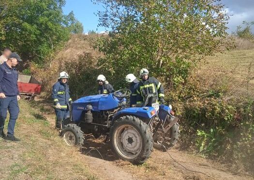 На Прикарпатті перекинувся трактор, водій загинув