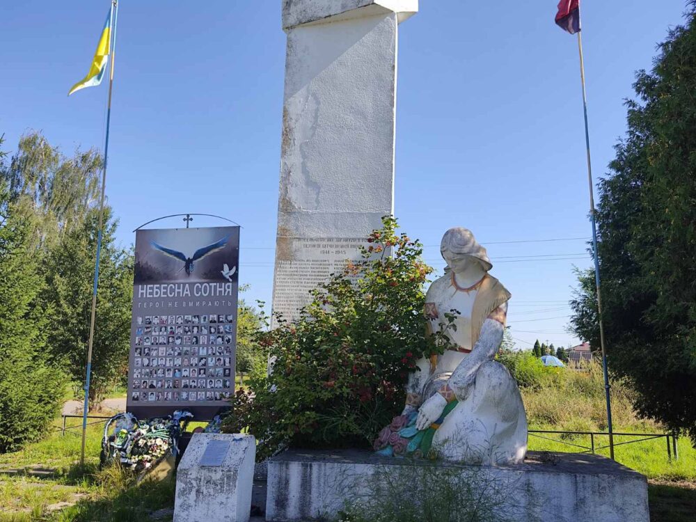 Новороздільська громада прагне зберегти у будь-який спосіб МОСКОВИТСЬКУ історію?