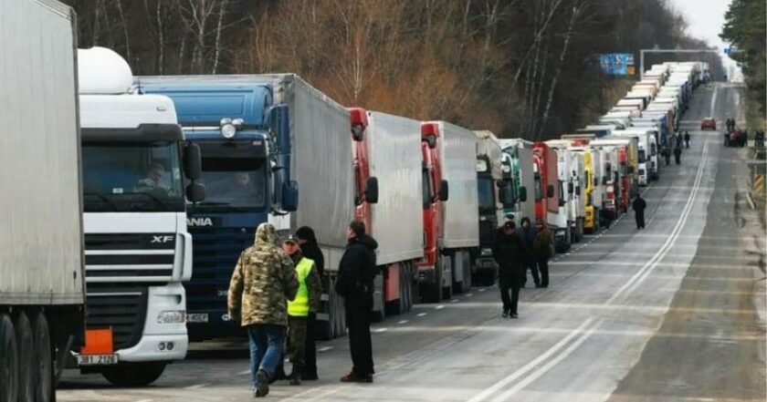 Через блокування кордону з боку Польщі держбюджет України втратив 9,3 млрд грн