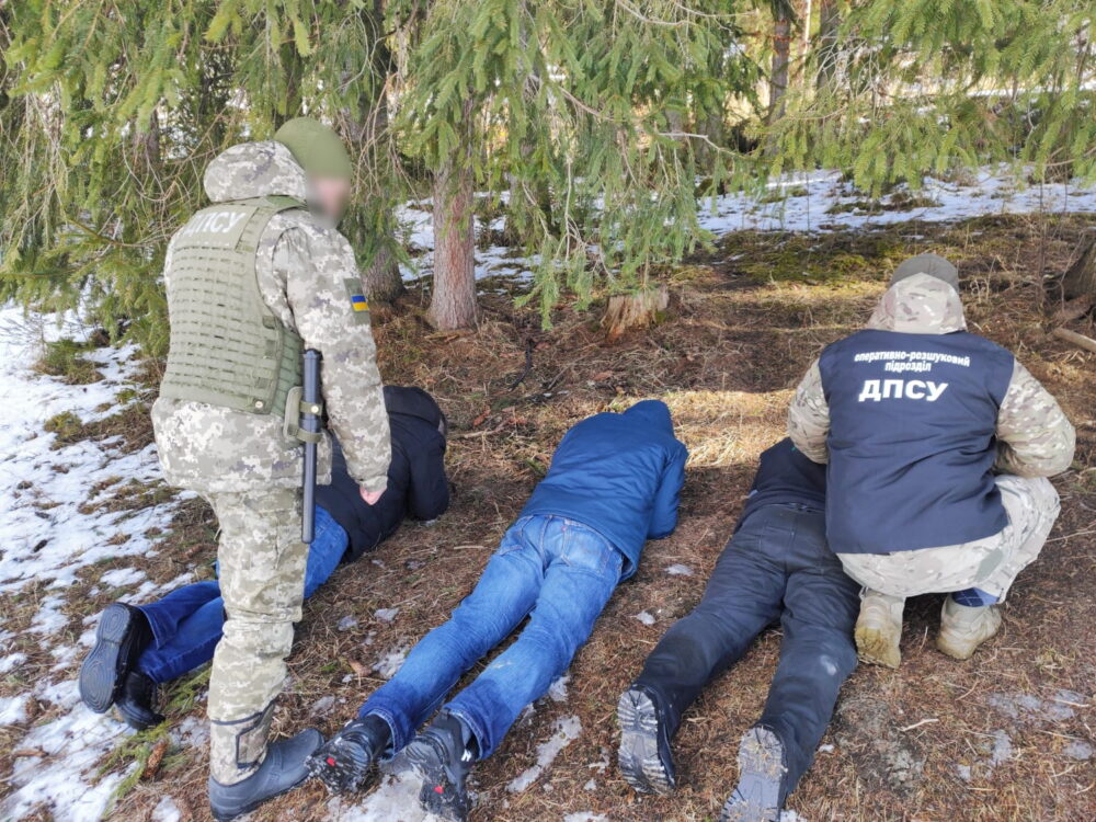 Прикордонники затримали ухилянтів з Франківщини, які намагалися потрапити до Румунії