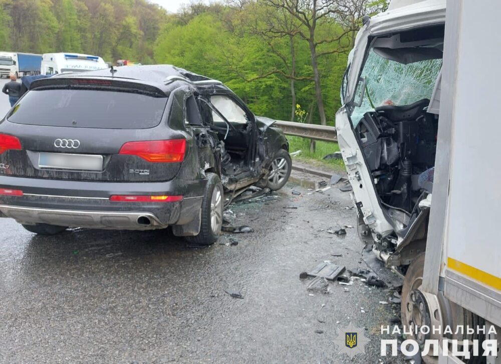 Внаслідок ДТП на Львівщині загинула жінка