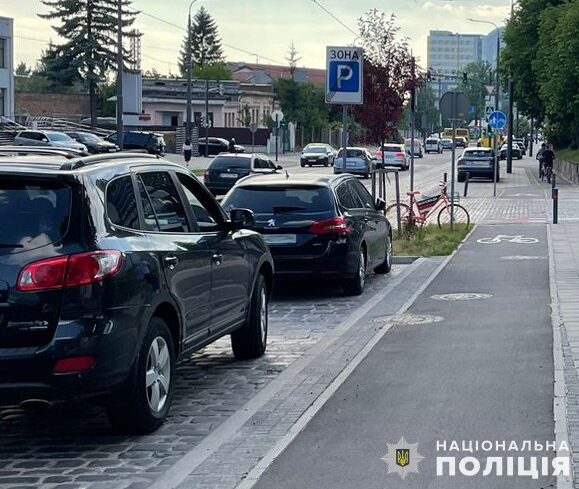 У Львові водій збив велосипедиста та втік