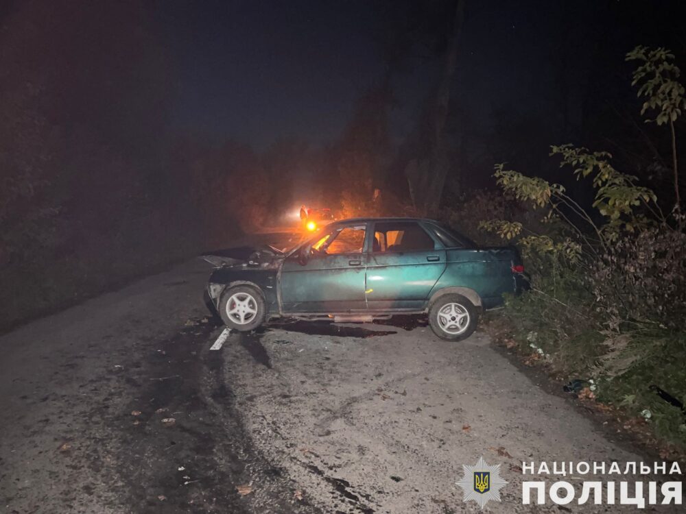 Поліція Львівщини затримала п’яного водія, який врізався у дерево