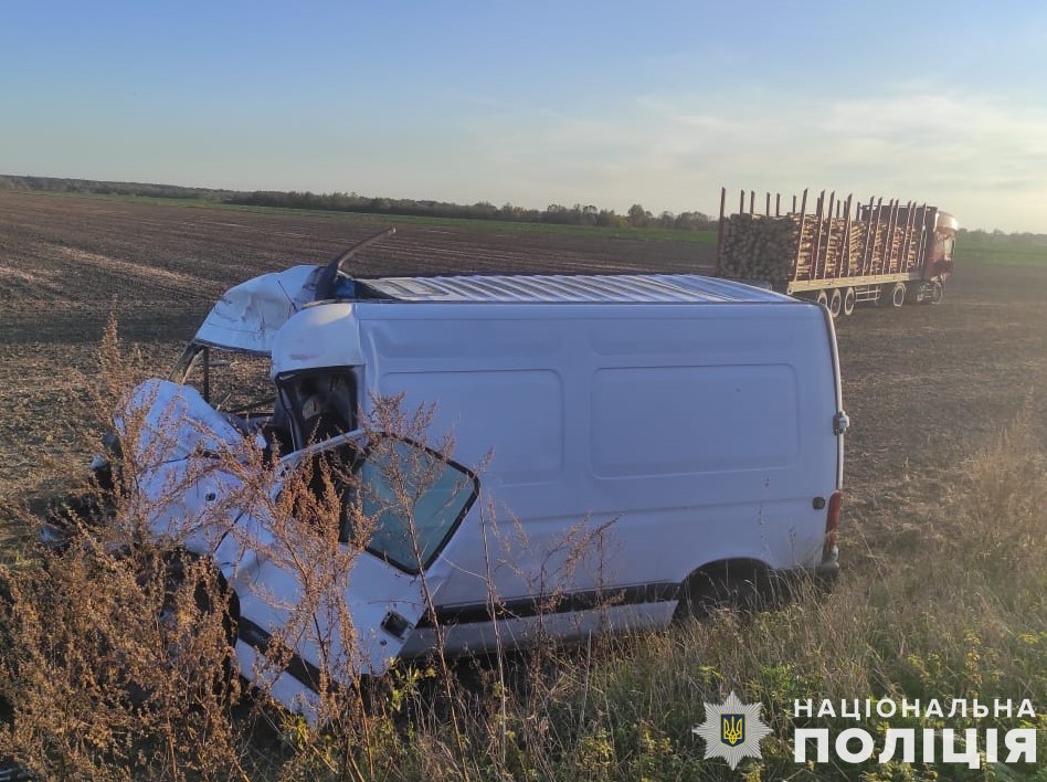 Внаслідок аварії на Львіівщині загинув водій мікроавтобуса