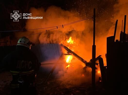 Під час гасіння пожежі на Львівщині виявили тіло чоловіка