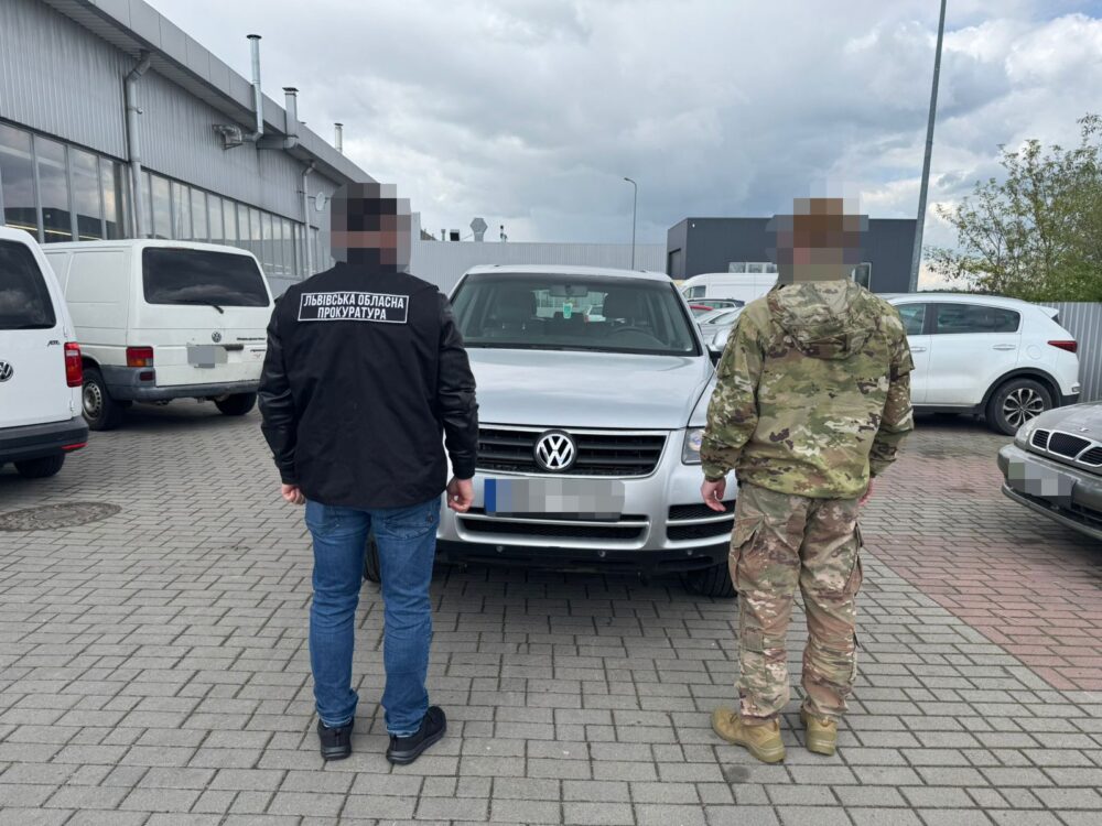 На Львівщині на потреби ЗСУ передали 6 автомобілів