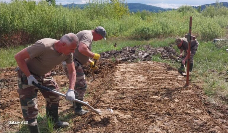 Останки радянських та німецьких воїнів ексгумували на Львівщині