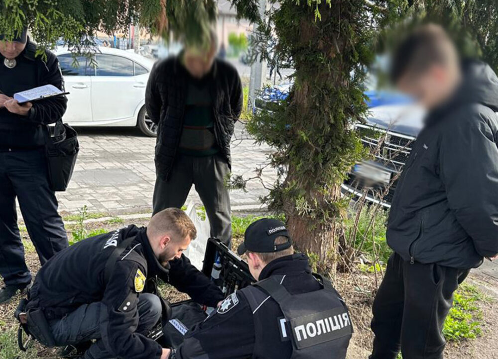 Поліція затримала у Львові хлопця з наркотиками на чверть мільйона гривень