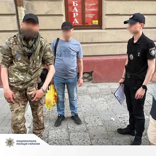 У Львові чоловік видавав себе за пораненого військового та збирав гроші “на лікування”