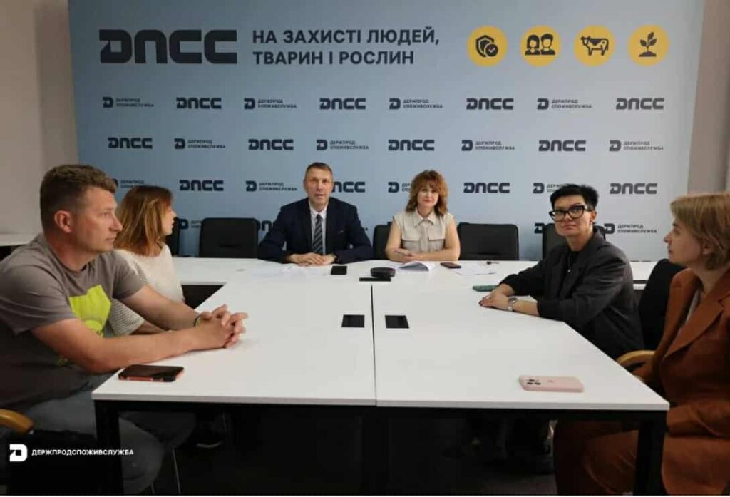 12 посадовців аптек на Львівщині сплатили штрафи на понад 28 тисяч гривень за завищені ціни на ліки