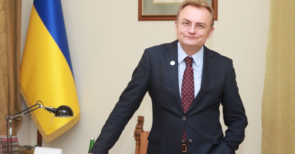 Садовий вирішив перекрити дороги, а не забороняти ЛГБТ-мітинг