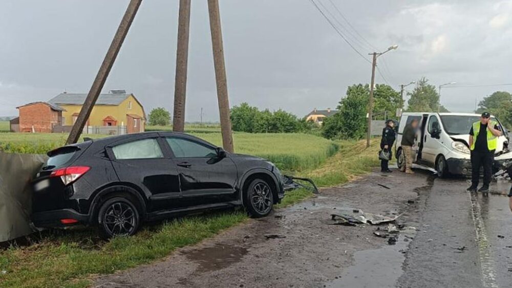 В аварії на Львівщині постраждали дві людини