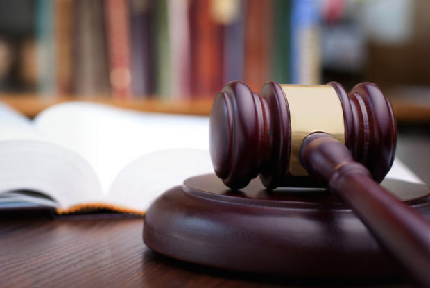 Суд виніс вирок двом сутенерам, які організували у Львові бордель