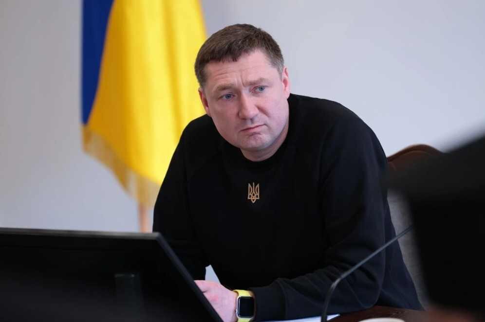 Начальник Львівської ОВА звернувся до уряду через кадрову кризу в школах області