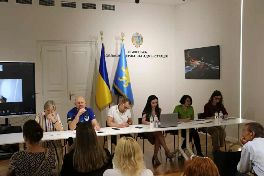 Львівська ОВА провела чергову зустріч із родинами військових, які зникли безвісти або у полоні