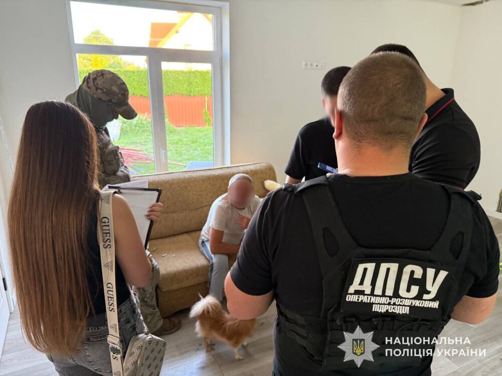 Поліція затримала мешканця Львівщини, який переправляв ухилянтів за кордон