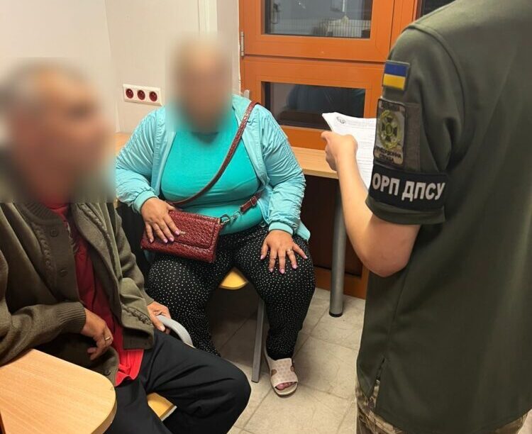 На Львівщині викрили два фіктивних подружжя, які намагалися виїхати за кордон