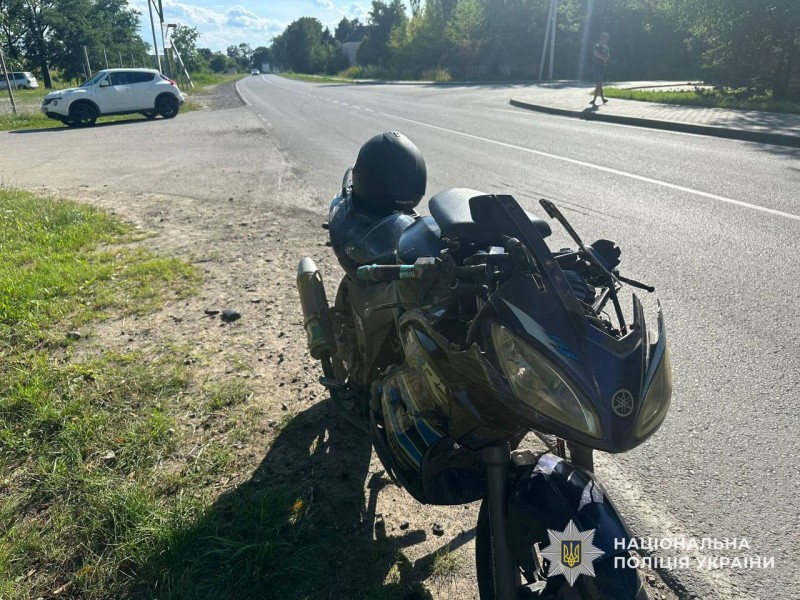 На Львівщині 21-річний мотоцикліст збив пішохода