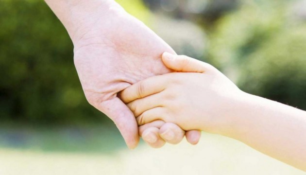 Підліток-сирота із Волновахи знайшов родину у Львові