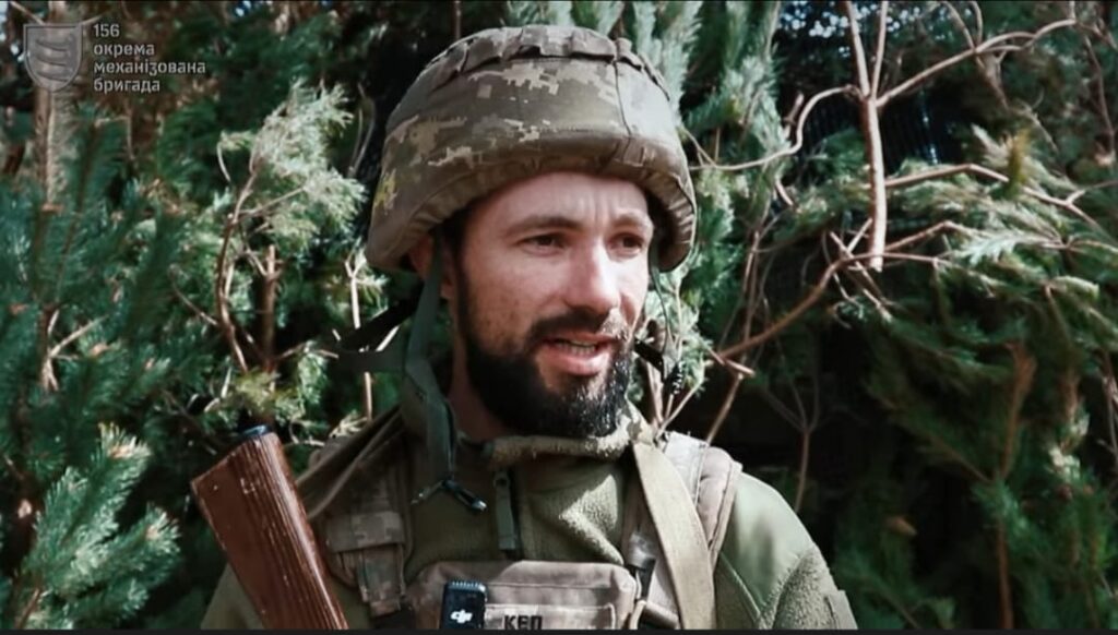 Військовий  із позивним “Гід” нищить окупантів на САУ М109А5
