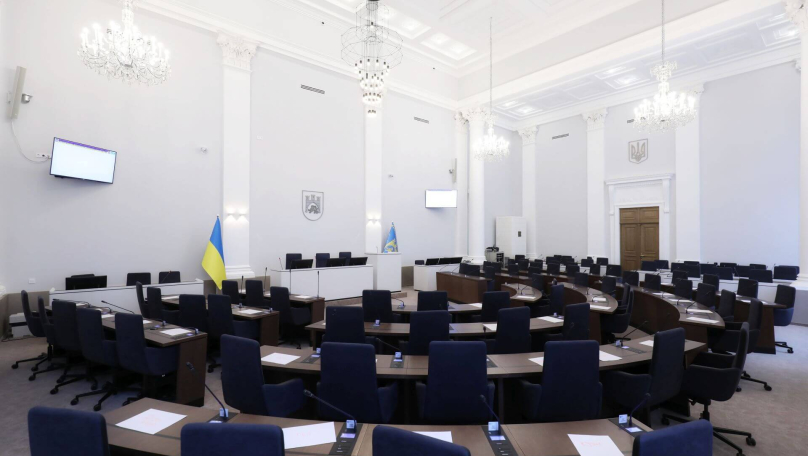 Броньовані, хворі і багатодітні: чому депутати Львівської міської ради не служать у війську