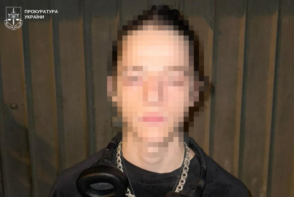 У Львові правоохоронці затримали харків’янина, який робив “закладки” у Брюховицькому лісі