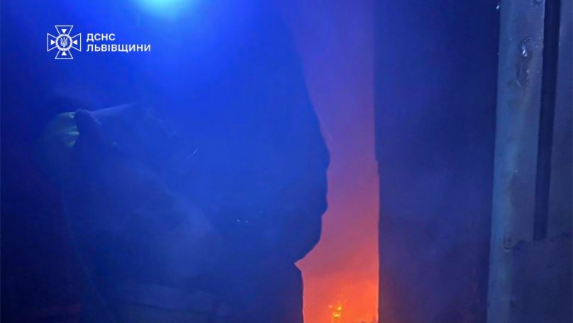 На Львівщині під час пожежі ледь не згорів підліток