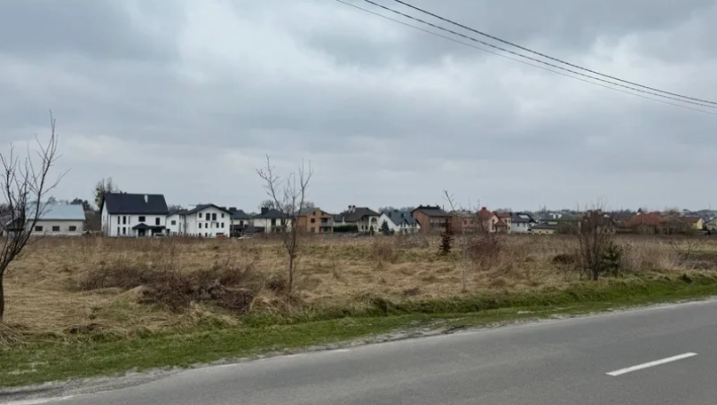 Земельну ділянку у Зимній Воді продали за 14 млн грн під торгові будівлі