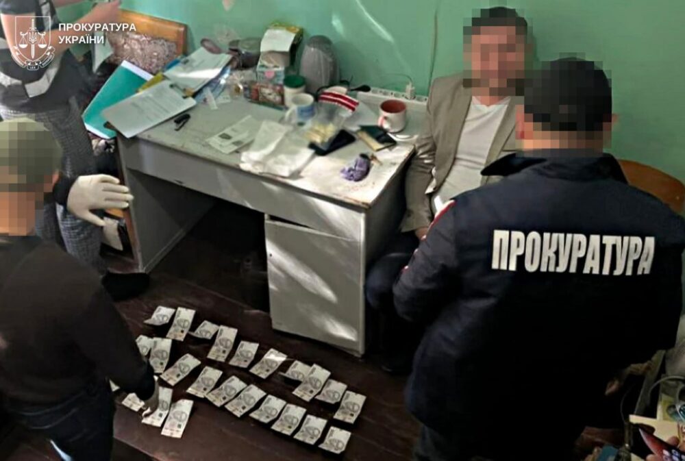 У Львові викладач коледжу «продавав» студентам відстрочку від мобілізації за 12 тисяч гривень