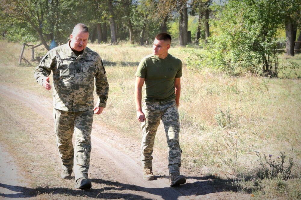 Два покоління танкістів