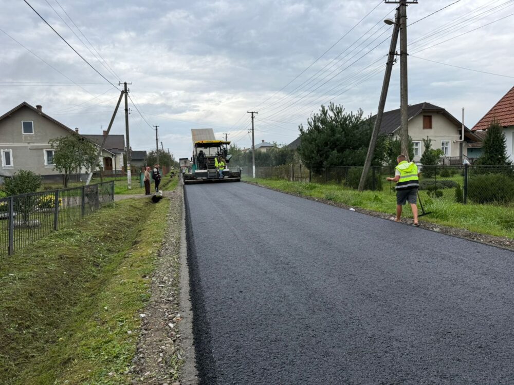 На Львівщині відремонтували ще одну дорогу (фото)