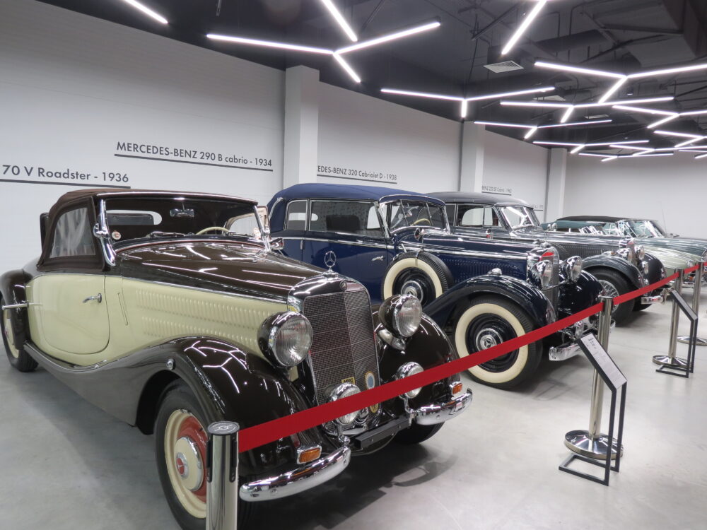 У Львові відбулося урочисте відкриття музею ретро автомобілів «Vikcars» (фото, відео)
