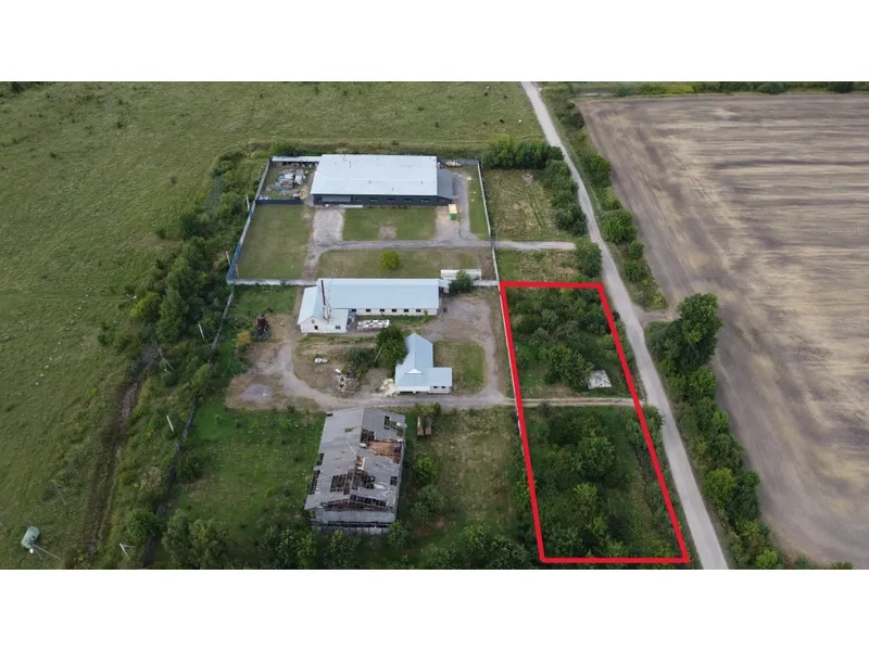 На Львівщині міська рада продала дві промислові ділянки у Сопошині за 1,5 млн грн