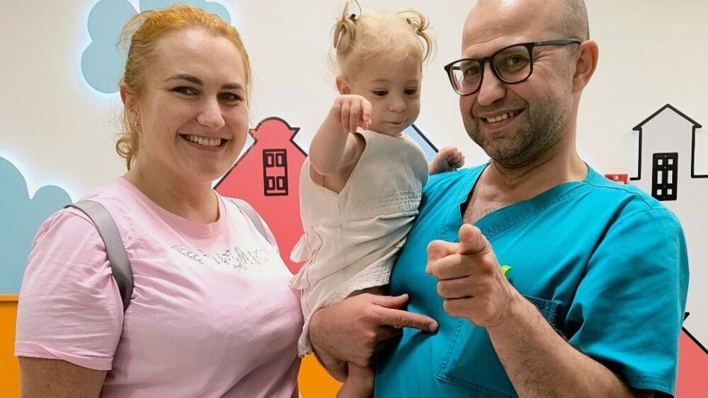 У Львові дитині сформували анус за допомогою робота “Da Vinci”