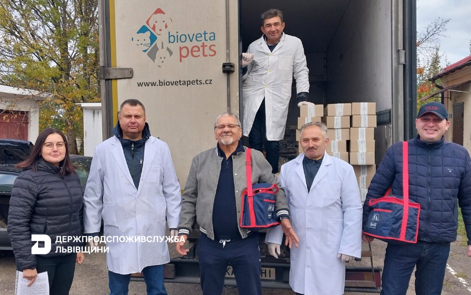 Осіння кампанія з імунізації диких тварин на Львівщині завершена