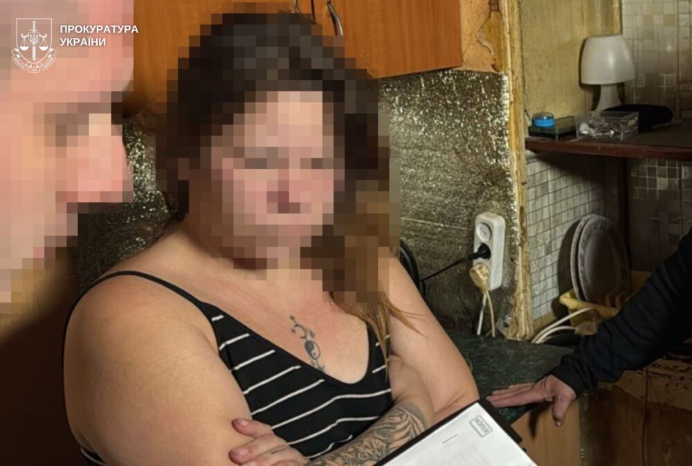На Львівщині викрили групу шахраїв, які виманили сотні тисяч у клієнтів “Приватбанку”