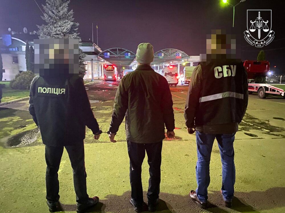 Правоохоронці на пункті пропуску на Львівщині затримли українця, який воював на боці російської армії