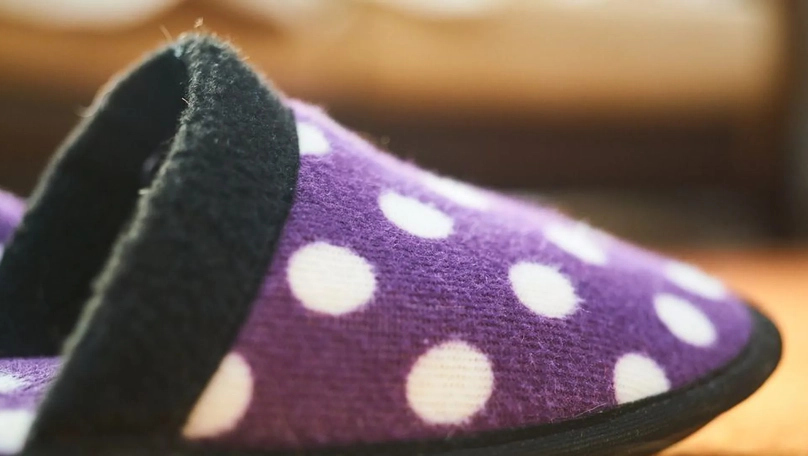 На Львівщині матір оштрафували за побиття дітей капцем по сідницях