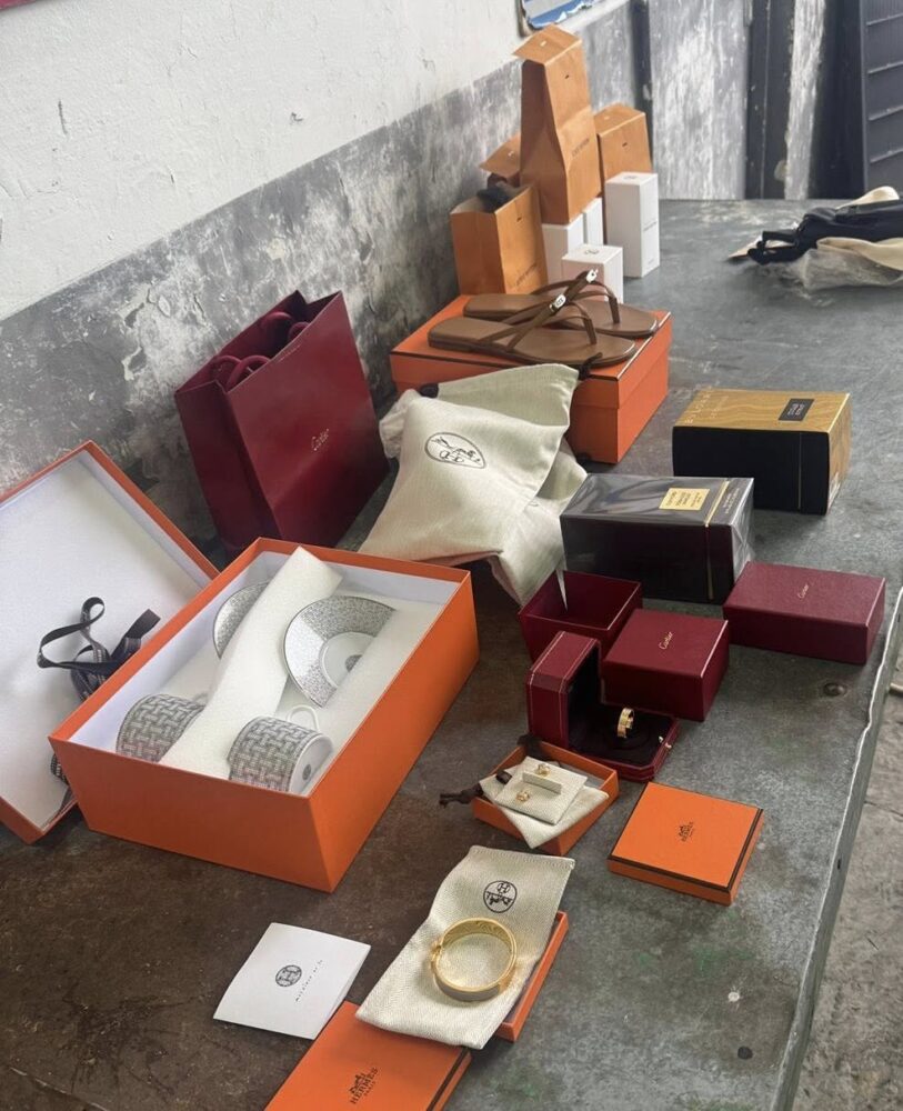 Cartier, Hermès і Louis Vuitton: львівські митники зупинили контрабанду відомих брендів