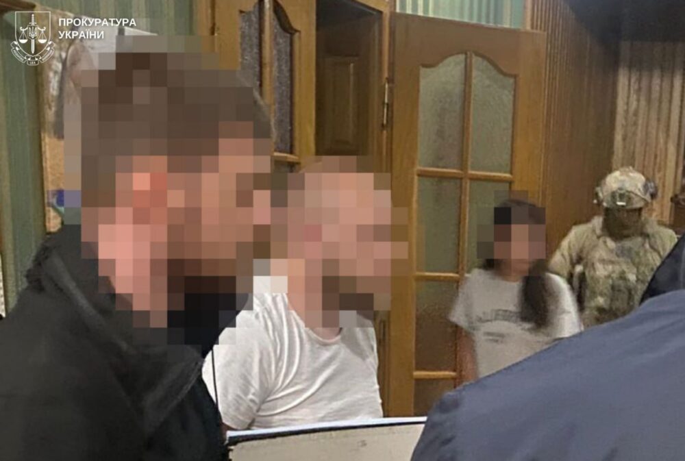 У Львові судитимуть трьох чоловіків, які за $11 000 організували незаконне переправлення ухилянта до Румунії