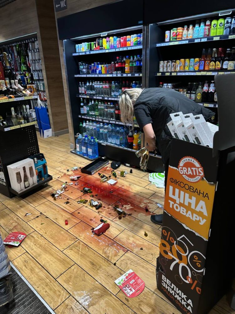 На Львівщині молодики побили артистів національного ансамблю «Гуцулія»